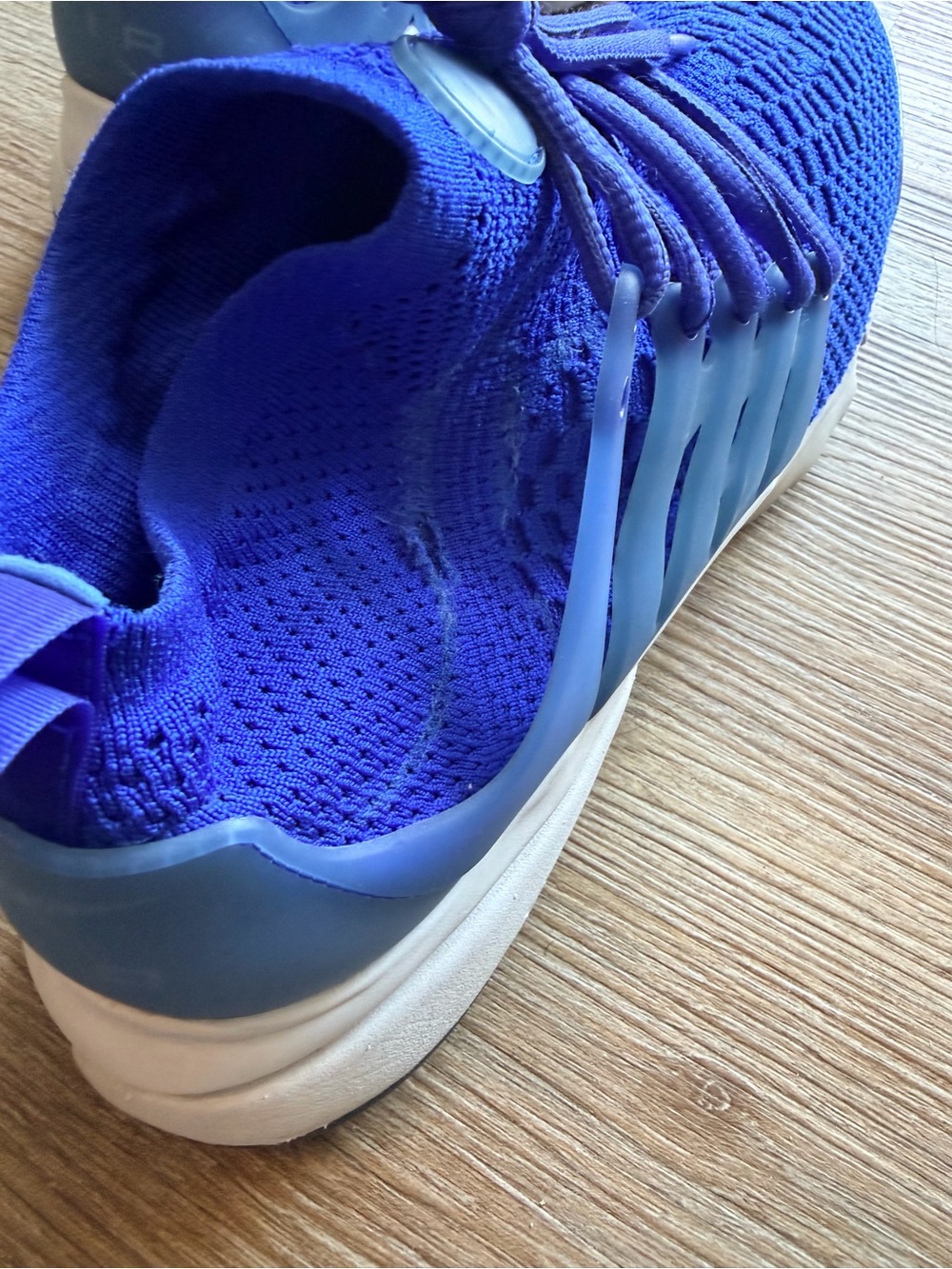 Nike 2016 Air Presto Ultra Flyknit 'Racer Blue' - Picture 7 of 9